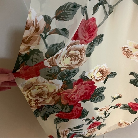 Show me your muMu amanda rose floral halter maxi dress, size XS - Picture 7 of 9